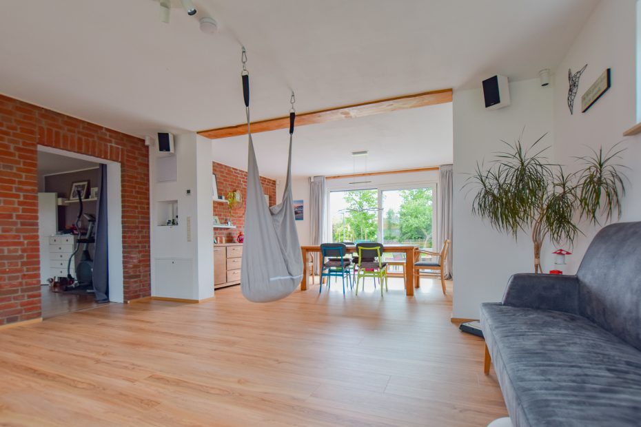 Anbau mit neuem Dach 17