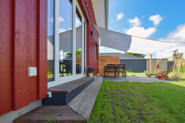 Holzhaus aus eigener Herstellung mit PV-Anlage 9