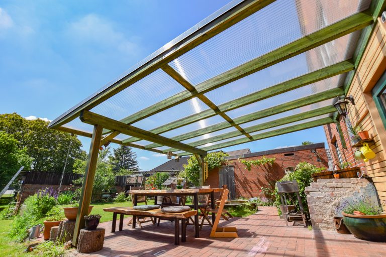 Überdachung mit Welldach 16