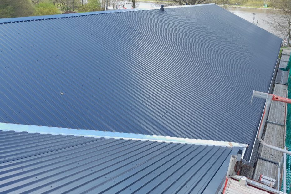 Austausch Asbestdach durch Blechdach 6